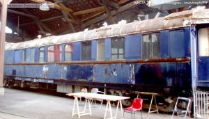 RAME COMPLETE DE 4 VOITURES VOYAGEURS PLM BANLIEUE - DB RAME COMPLETE