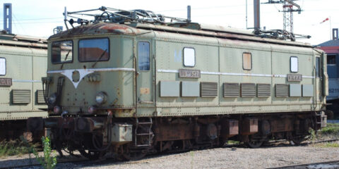 SNCF électrique BB-327 – AAATV Nîmes