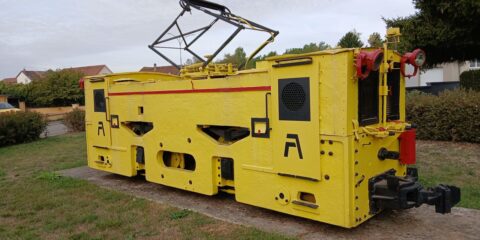 VE70 indus. locotracteur SACM M770BB n°27 – Tressange