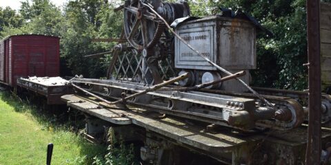 vm tram. deux sèvres wagon grue xxxx – juillet 2023